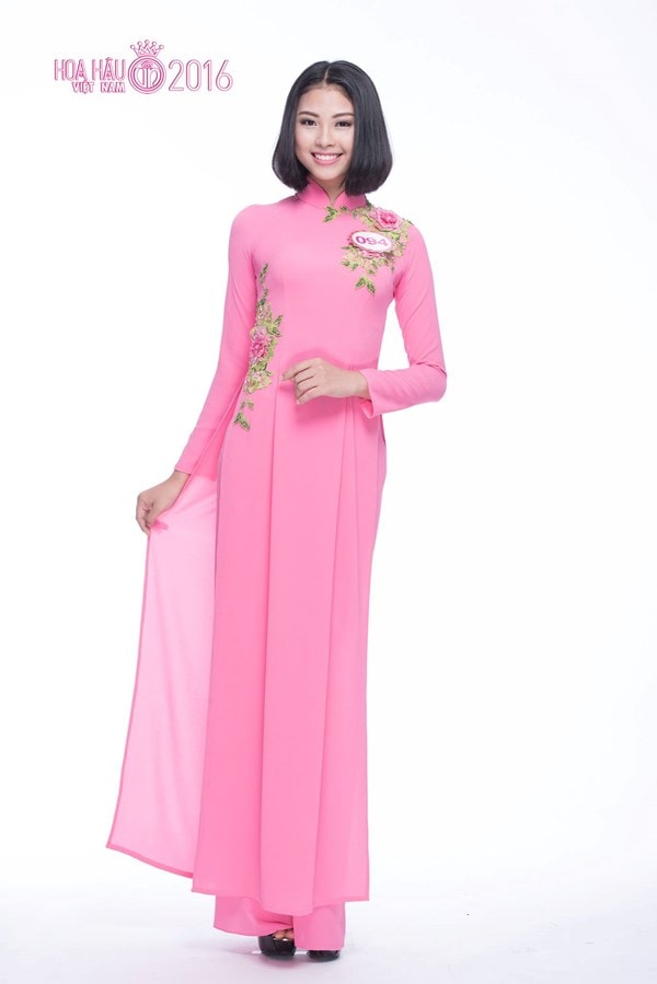Cô gái đến từ miền Trung nắng gió là một trong những thí sinh đầy tiềm năng trong cuộc thi Hoa hậu Việt Nam năm nay.