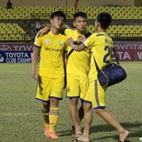 SLNA mùa giải V – league 2016 đang thi đấu thiếu lửa và dần đánh mất bản sắc.