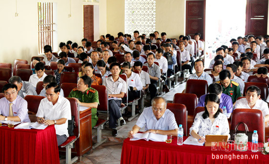 Các đại biểu tham dự kỳ họp ở Đô Lương.