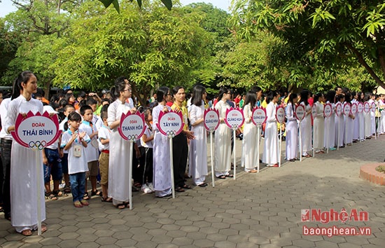 43 đoàn VĐV tham gia thi đấu môn cờ vua.