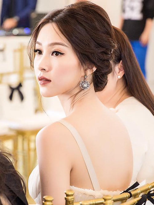 10-my-nhan-viet-trang-diem-dep-thang-7-3
