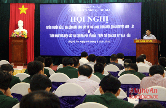 Toàn cảnh hội nghị.