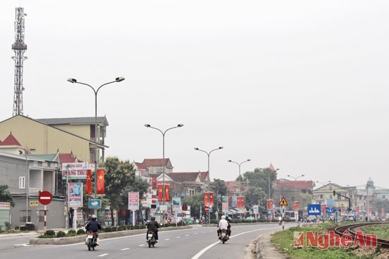 A road in Nghi Loc town.