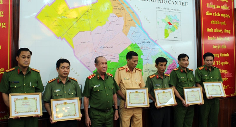 siêu trộm, miền Tây. cảnh sát,siêu xe
