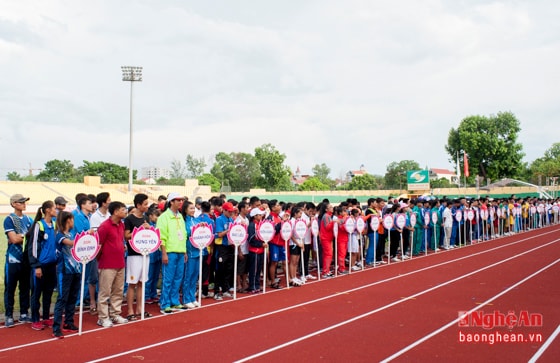 52 đoàn vận động viên tham dự giải điền kinh Hội khỏe Phù Đổng toàn quốc lần thứ IX tại Nghệ An.