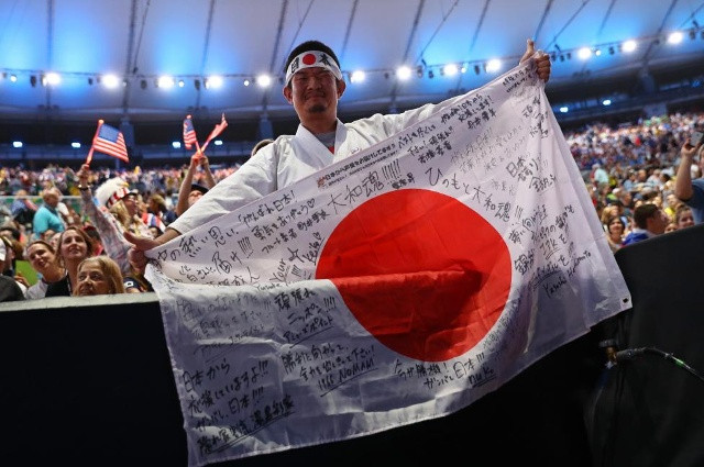 Cổ động viên Nhật Bản. Ảnh: Reuters