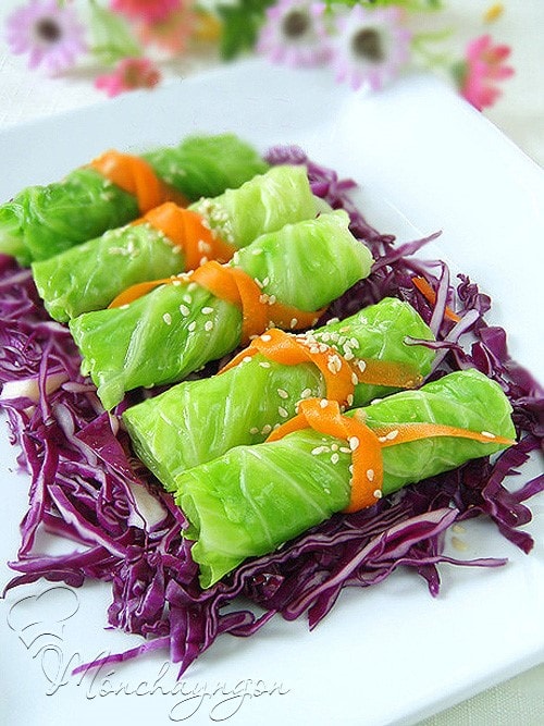 Món chay bắp cải cuốn.