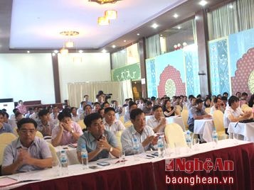 Các địa biểu tham dự hội nghị.
