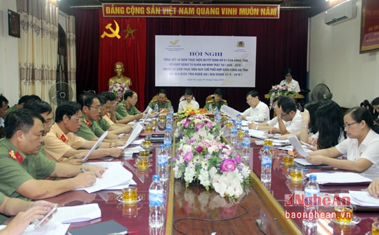 Quang cảnh hội nghị.