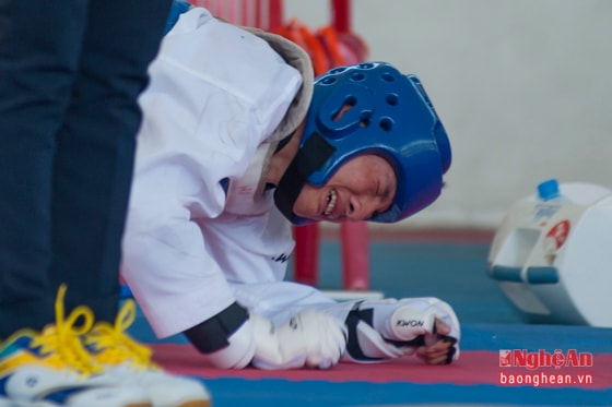 Và có cả nước mắt tiếc nuối bởi thua trận tranh huy chương với điểm số sát nút.