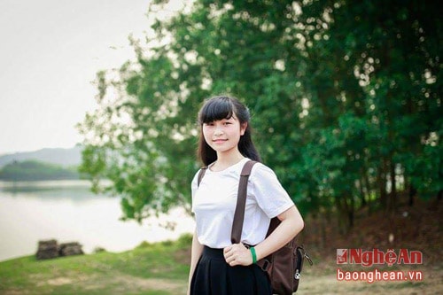 Nữ sinh Hoàng Thị Nguyệt