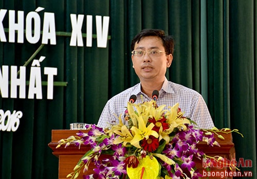 Cử tri huyện Quỳnh Lưu phát biểu ý kiến.