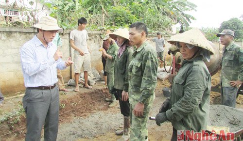 Lanh đạo xã trực tiếp chỉ đạo và động viên các tầng lớp nhân dân nỗ lực xây dựng NTM