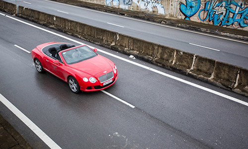 bentley-continental-gtc-mui-tran-sieu-sang-cho-dai-gia-viet