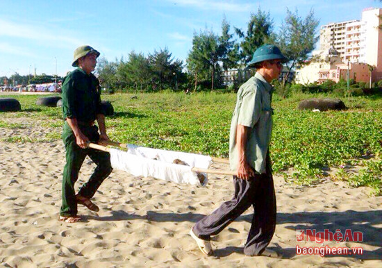 Nhiều bác cựu chiến binh 