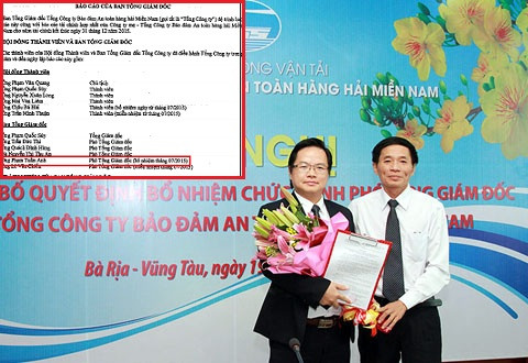 Ông Phạm Tuấn Anh (trái) lúc nhận quyết định bổ nhiệm vào tháng 2/2014