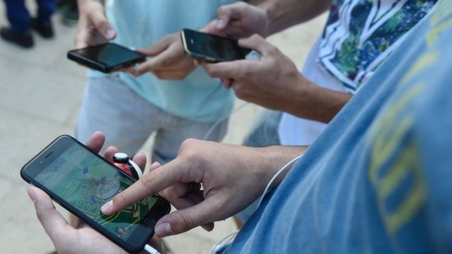 Cong ty Dan Mach tra luong bang tien ao trong Pokemon Go hinh anh 1