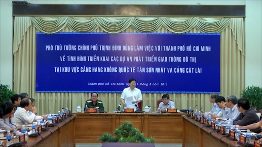 Phó Thủ tướng Trịnh Đình Dũng chỉ đạo tại buổi làm việc.