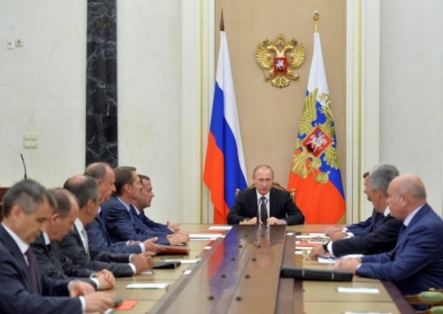 Cuộc họp diễn ra vào ngày 11/8 giữa Tổng thống Vladimir Putin và Hội đồng an ninh quốc gia cùng Hải quân Nga tại Điện Kremlin. Ảnh: Sputnik.