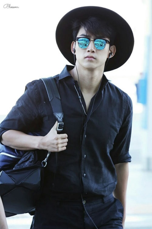 Vị trí thứ 5 – nam ca sĩ thần tượng Ok Taecyeon. Không khó lý giải vì sao thành viên nhóm 2PM được bình chọn trong danh sách này. Vai diễn hiện tại của anh trong phim Chiến nào ma kia đang thu hút quan tâm lớn của khán giả. Khán giả ngưỡng mộ tình yêu của nhân vật do Taecyeon đảm nhận.
