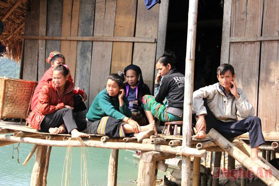 Nhiều lao động trẻ dư thừa tại các huyện nghèo - Ảnh: Xuân Hoàng.