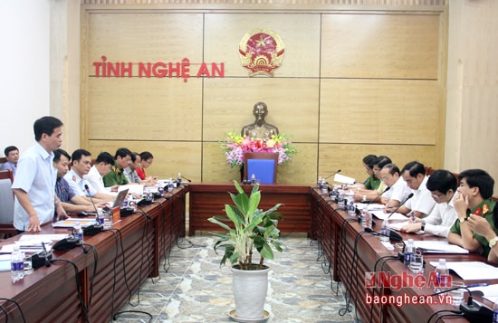 Quang cảnh buổi làm việc.