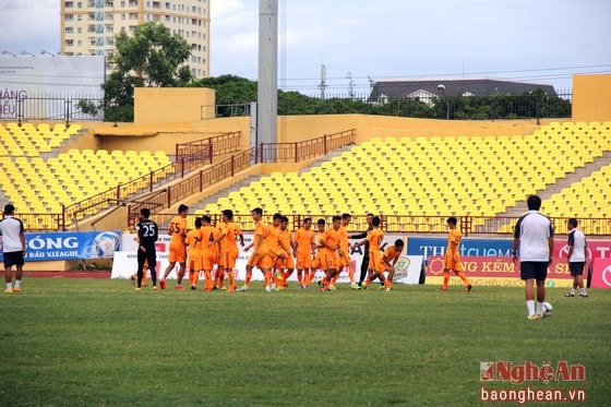 Về phía SHB Đà Nẵng, đội bóng sông Hàn đang rất tự tin có điểm trên sân Vinh khi có được đầy đủ lực lượng trong cuộc đối đầu với SLNA. 