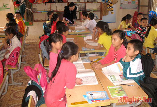 Lớp học theo mô hình VNEN tại trường tiểu học thị trấn Dùng, Thanh Chương,ảnh minh họa Minh Nguyệt
