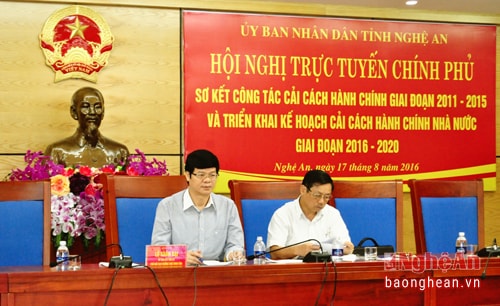 Các đồng chí chủ trì hội nghị tại điểm cầu Nghệ An