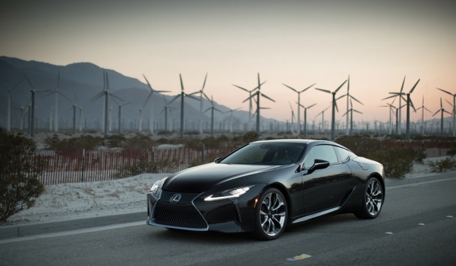 Lexus LC500 2017 trình làng lần đầu tiên tại triển lãm xe hơi Bắc Mỹ, Detroit, hồi tháng 1, tiếp nối thành công của mẫu thiết kế LF-LC Concept xuất hiện năm 2012. Ảnh: Speedhunter