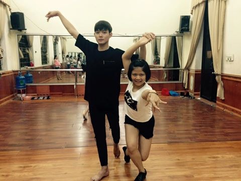 Học múa tại nhà thiếu nhi Việt - Đức