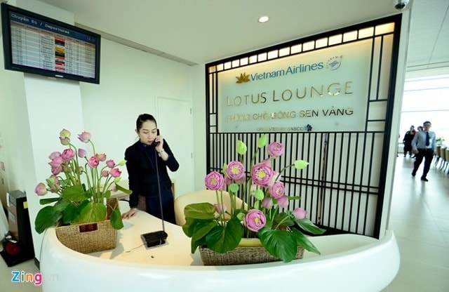 Lotus Lounge là phòng chờ thứ 3 sau Rose, Apricot được nâng cấp đưa vào sử dụng. Cuối tháng 8, SASCO sẽ khai trương một phòng chờ tại ga quốc nội và tiếp tục thi công các phòng chờ còn lại.