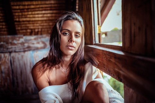 Mê mẩn vẻ đẹp Brazil đầy hoang dại của Karla Pires - ảnh 11