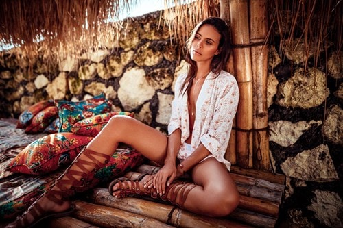 Mê mẩn vẻ đẹp Brazil đầy hoang dại của Karla Pires - ảnh 10