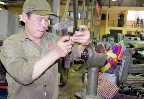 Súng, pháo, hoả tiễn sửa xong được lắp ráp và kiểm thử tình trạng kỹ thuật nhiều lần, rất khắt khe.