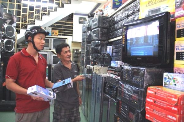 Người dân cần chọn mua tivi có tích hợp đầu thu kỹ thuật số.