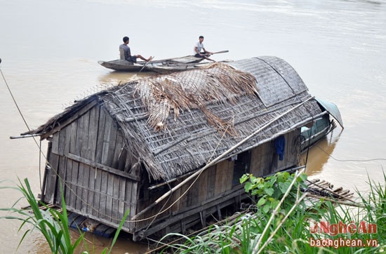 Gia đình anh Lê Văn Hùng có 4 nhân khẩu, cư trú trong 