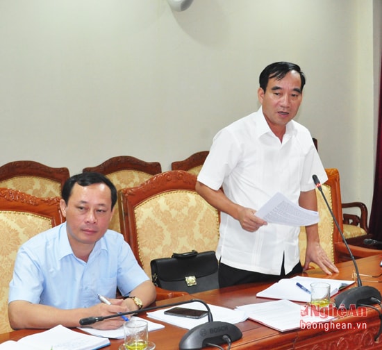 Đồng chí Hoàng Viết Đường - Tỉnh ủy viên, Phó Chủ tịch HĐND tỉnh đề nghị Ban Dân tộc xác định nhiệm vụ trọng tâm, góp phần thúc đẩy vùng dân tộc phát triển