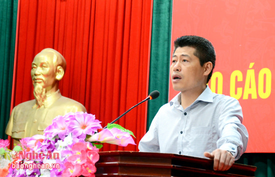 Đồng chí Lê Trường Giang - Giám đốc BHXH tỉnh thông tin về một số chính sách mới về BHXH
