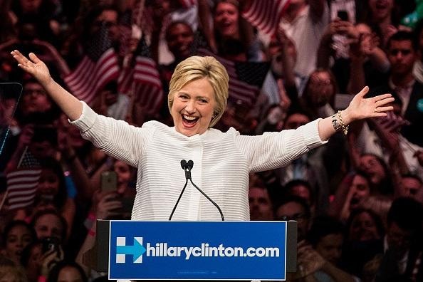 Bà Hillary Clinton của ngày hôm nay, khi đã trở thành ứng viên duy nhất của Đảng Dân chủ. Ảnh: Getty Image