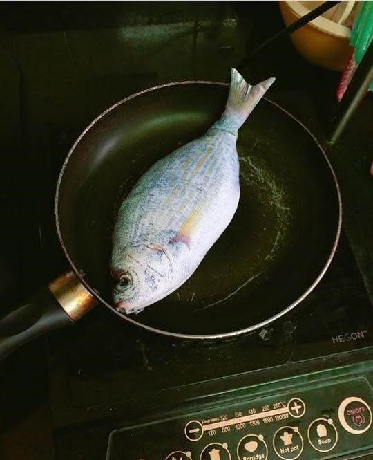 Không ai nghĩ đây là chiếc túi đựng bút. Ảnh: 