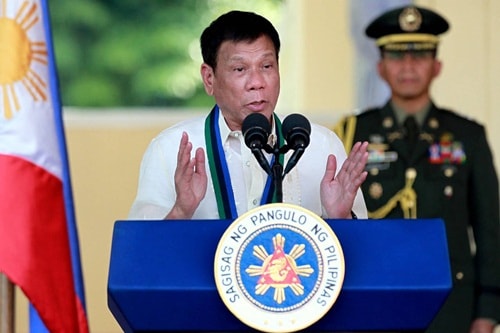 Ngày 21/8, Tổng thống Phippines Rodrigo Duterte dọa ra khỏi Liên Hợp Quốc sau khi tổ chức này kêu gọi ông chấm dứt chiến dịch tiêu diệt những kẻ buôn ma túy ngoài vòng pháp luật. 