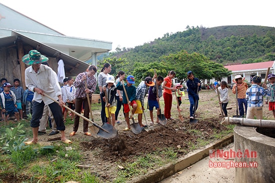 Bắt đầu từ ngày 18/8 năm nay các em đã tựu trường cùng với các bạn học sinh toàn tỉnh