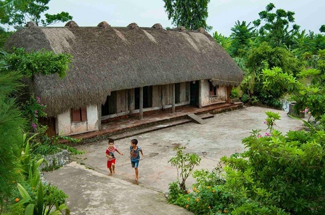 Mang hơi hướng của cuộc sống hiện đại, nơi đây vẫn giữ được nét đẹp văn hóa truyền thống, để thế hệ sau biết đến và hiểu về văn hóa làng quê Việt Nam qua cuộc sống chân thực ở nơi được gọi là làng quê Việt. Ảnh: Vũ Đức Phương.