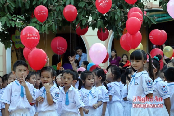 Lễ khai giảng năm học mới ở Trường Tiểu học Lê Mao