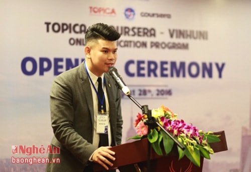 Ông Bryan K. Nguyen - Đại diện chương trình Topica - Coursera - VinhUni