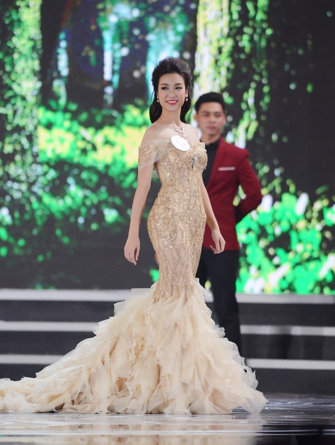Chuyen hau truong it biet ve 2 a hau Thuy Dung, Thanh Tu hinh anh 3