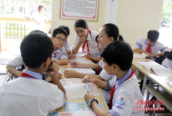 Học sinh Trường THCS Hưng Dũng trong một tiết học theo mô hình trường học mới