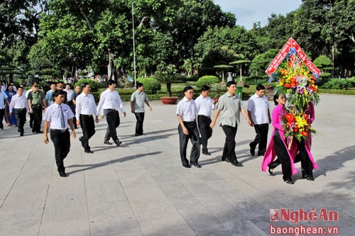 Đoàn đại biểu