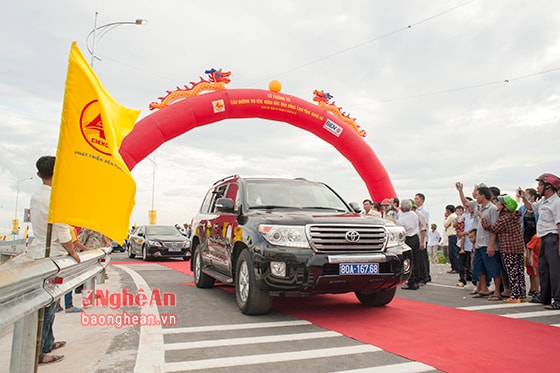 Lễ thông xe chính thức.